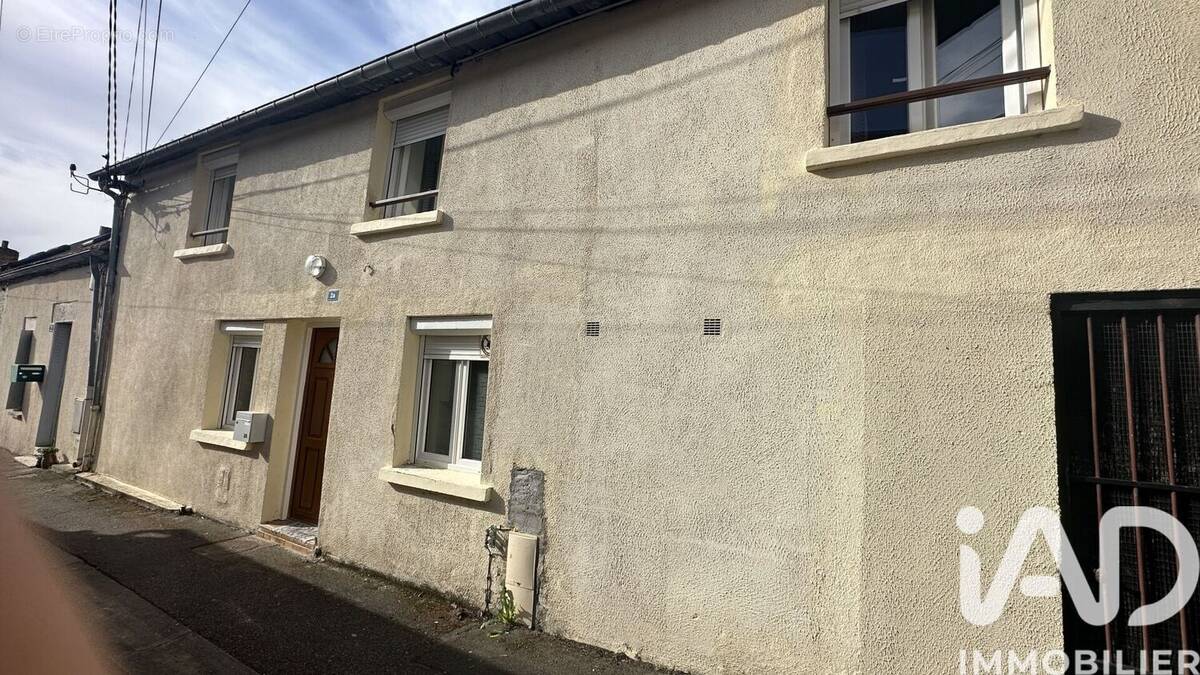 Photo 1 - Maison à CHATEAU-LANDON