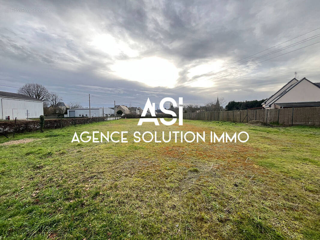 Terrain à LA BIGOTTIERE