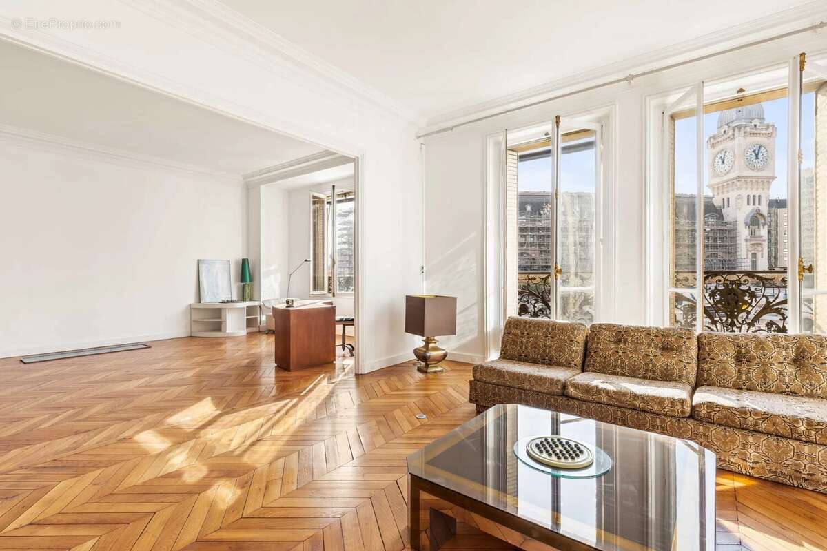 Appartement à PARIS-12E