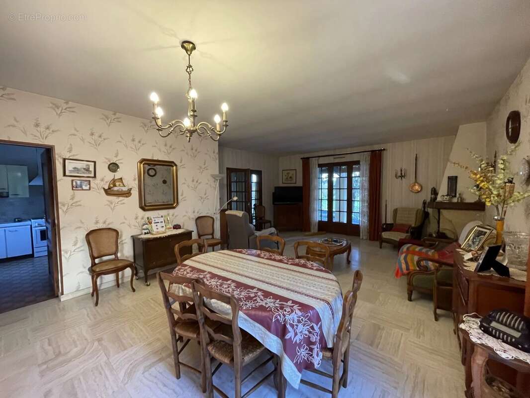 Maison à SALINDRES