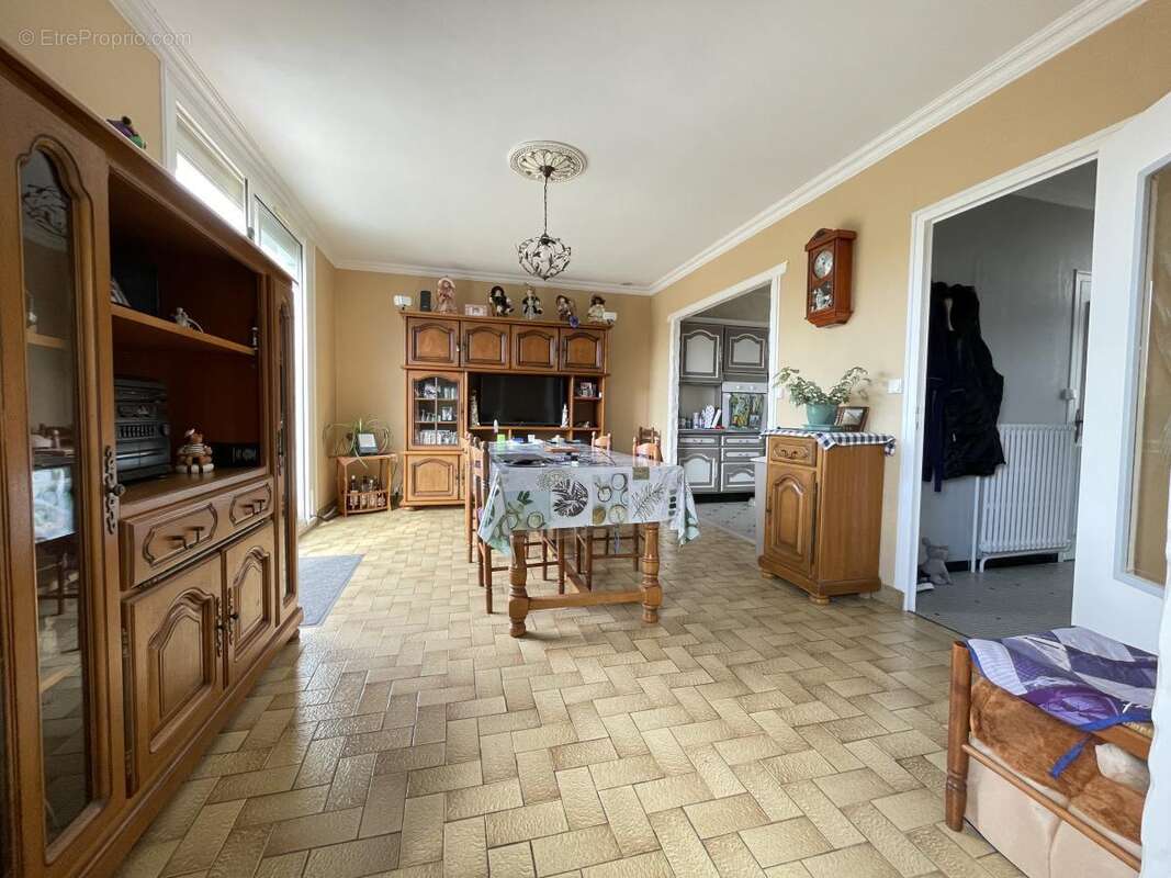 Maison 94 m² à Le Mans  - photo 7