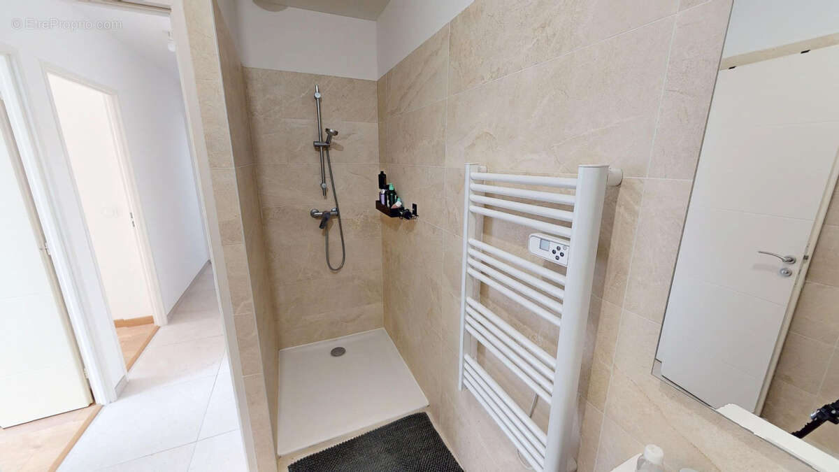 Appartement à GREASQUE