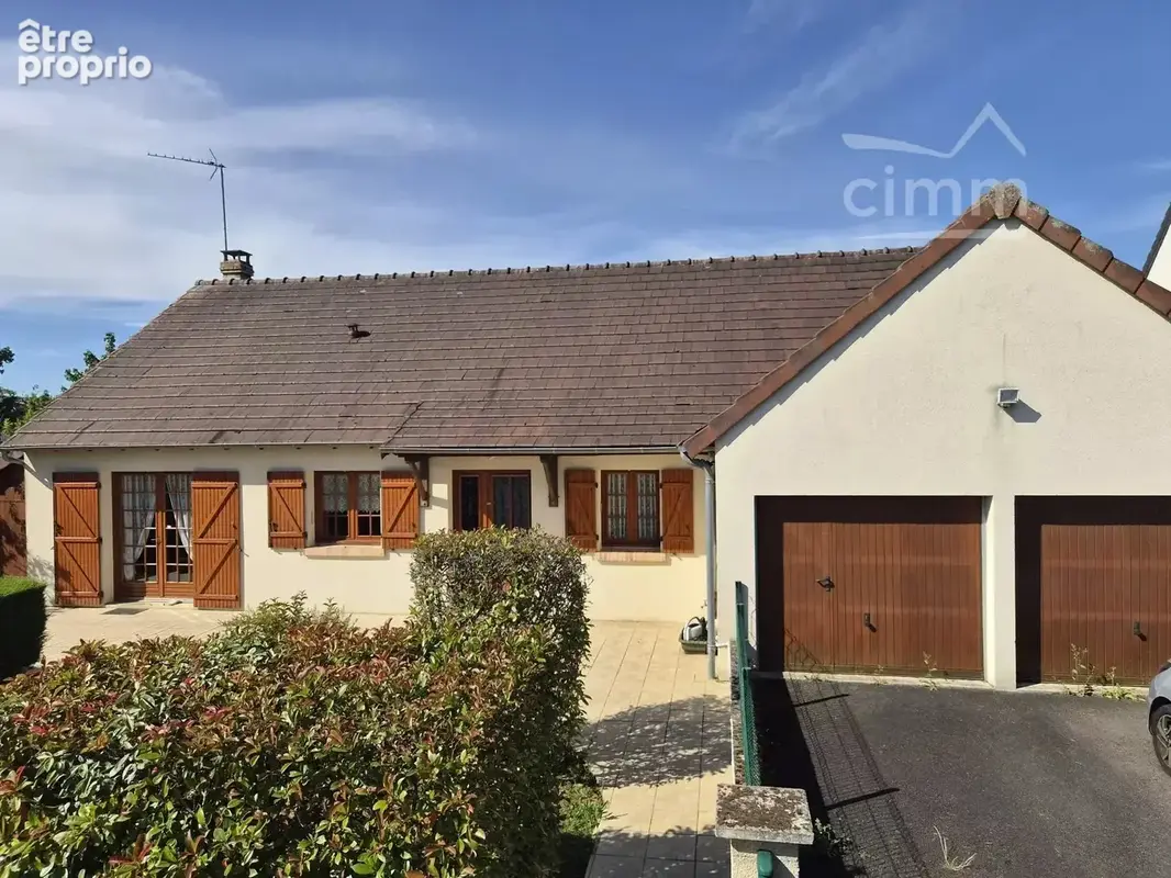 Maison de plain-pied à St DOULCHARD - photo 1