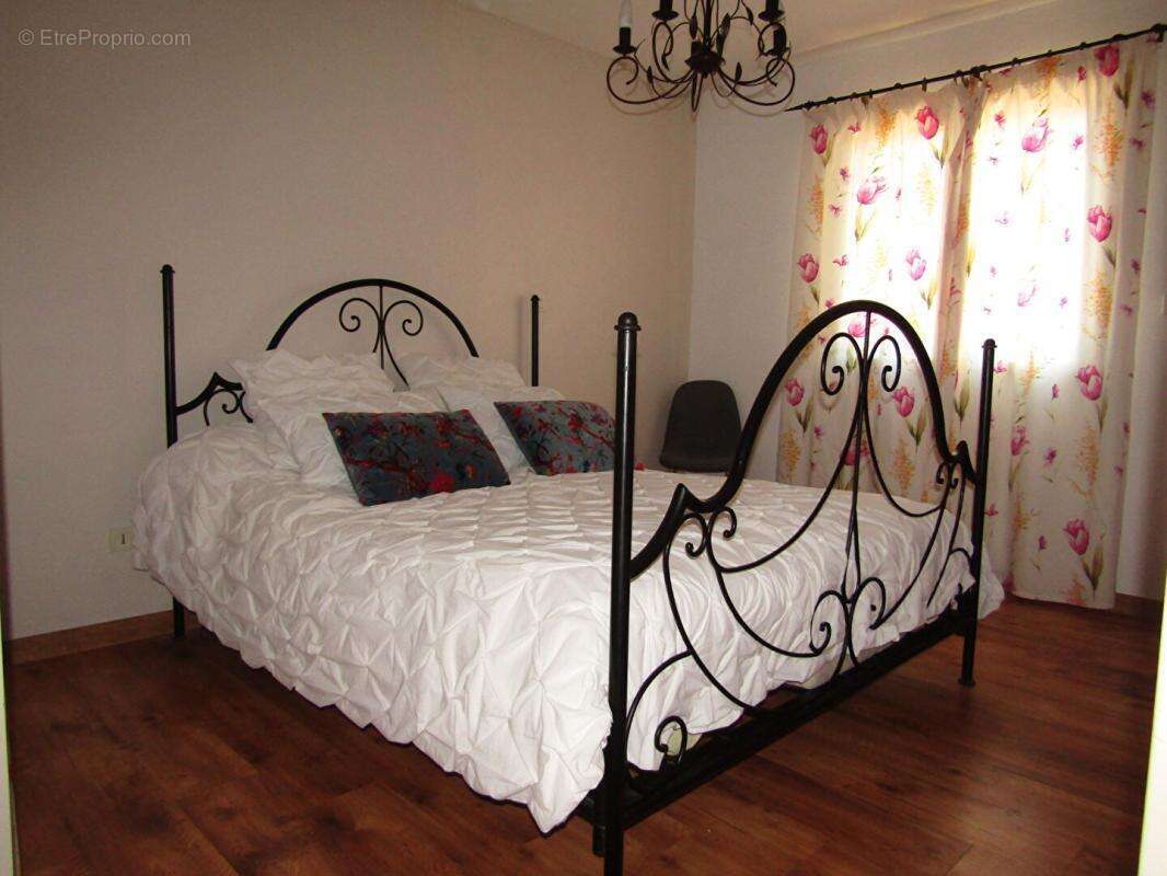 Villa plain pied 140m² sur 1000m² de terrain avec piscine, Donzère 379 000HAI - photo 10