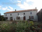 Maison à BIOUSSAC