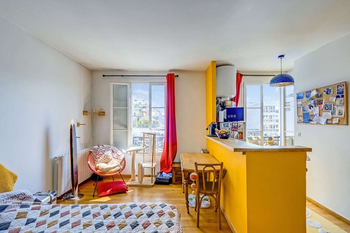 Appartement à PARIS-12E