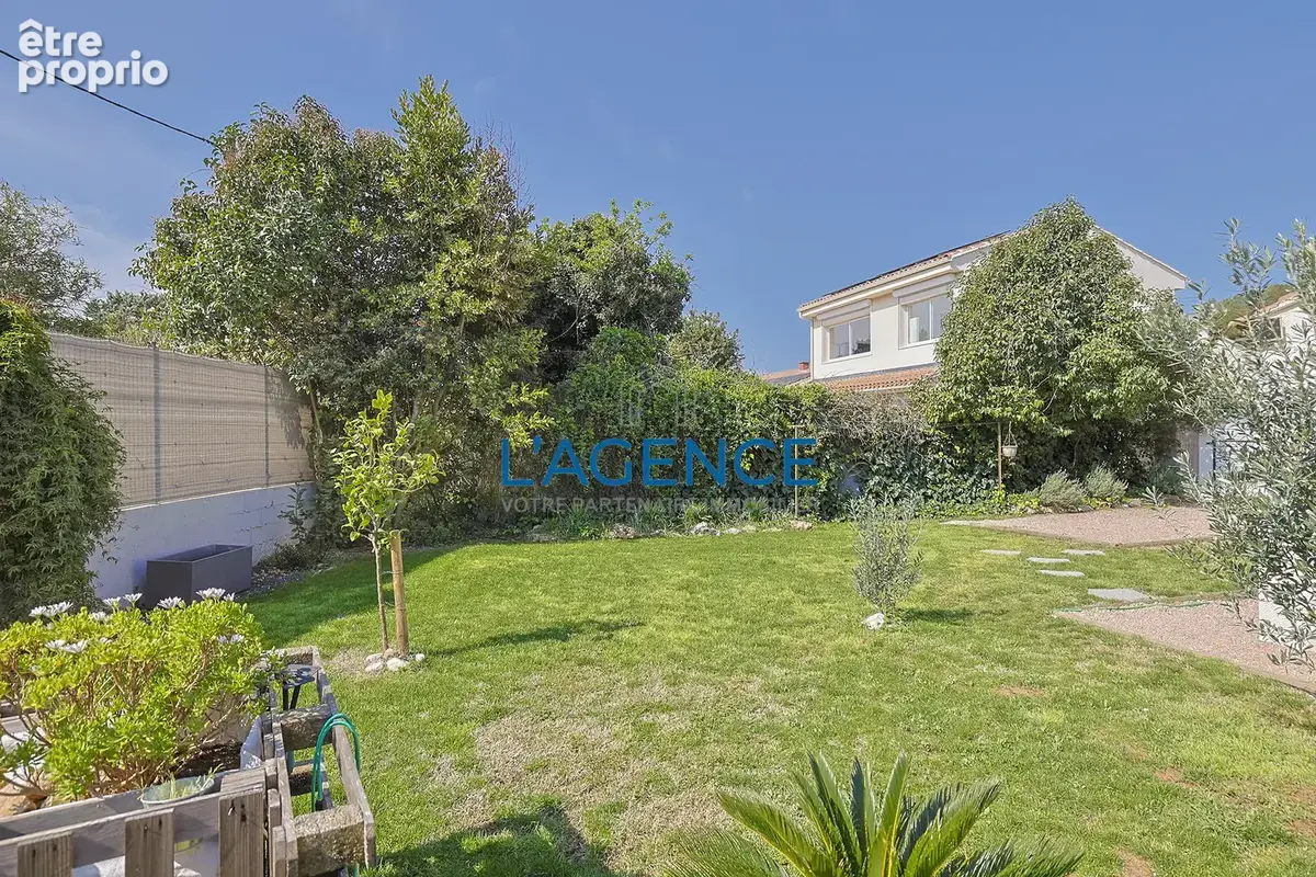 Villa T4 de plain-pied  de 80m2 sur 655m2 de terrain à Pignans, quartier calme - photo 6