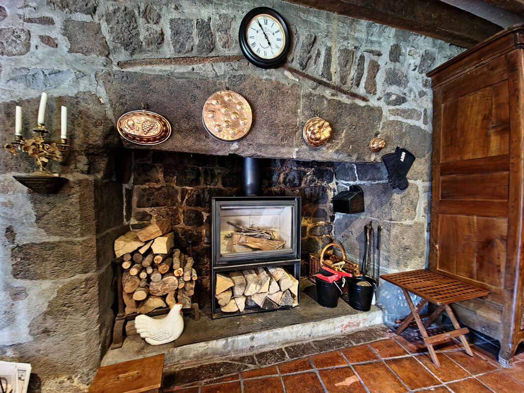 Maison à SAINT-CIRGUES-DE-JORDANNE