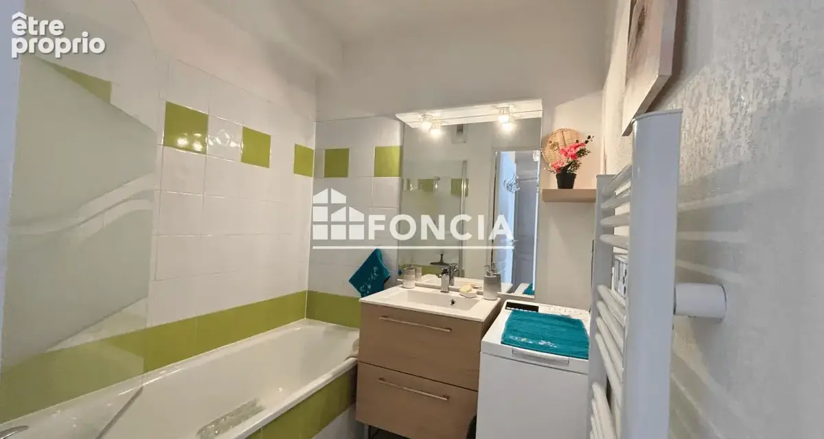 FRONTIGNAN T2 TERRASSE, 2 parkings privés- Piscine - photo 5