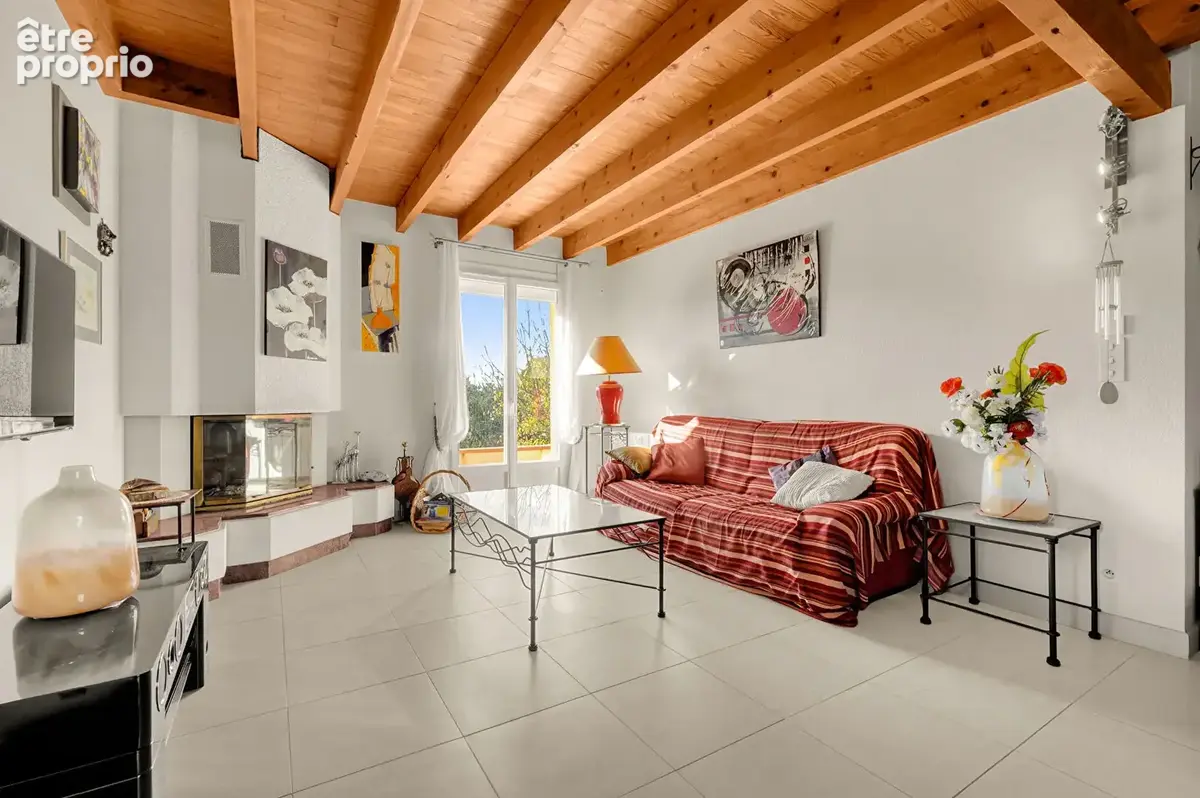 CASTELMAUROU - Maison individuelle T6 avec 4 chambres et sous sol total sur une terrain de 962m2 - photo 3
