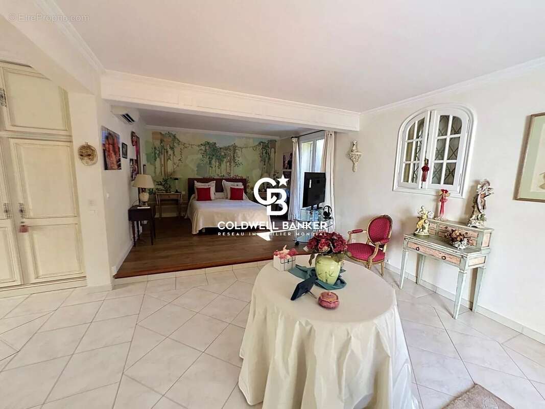 Maison à SAINT-RAPHAEL