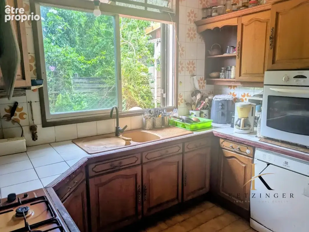 Maison 7 pièces 145 m² à vendre à Saint-Claude (97120) - photo 9