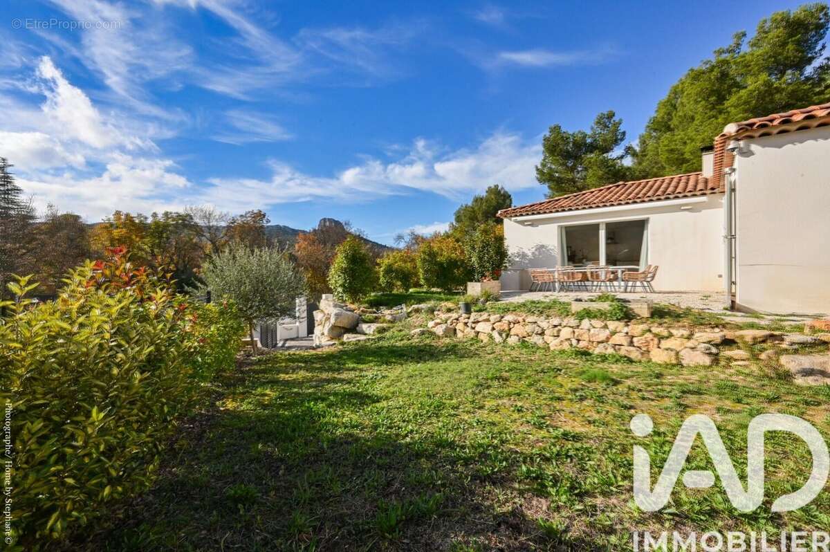 Photo 2 - Maison à PLAN-D&#039;AUPS-SAINTE-BAUME