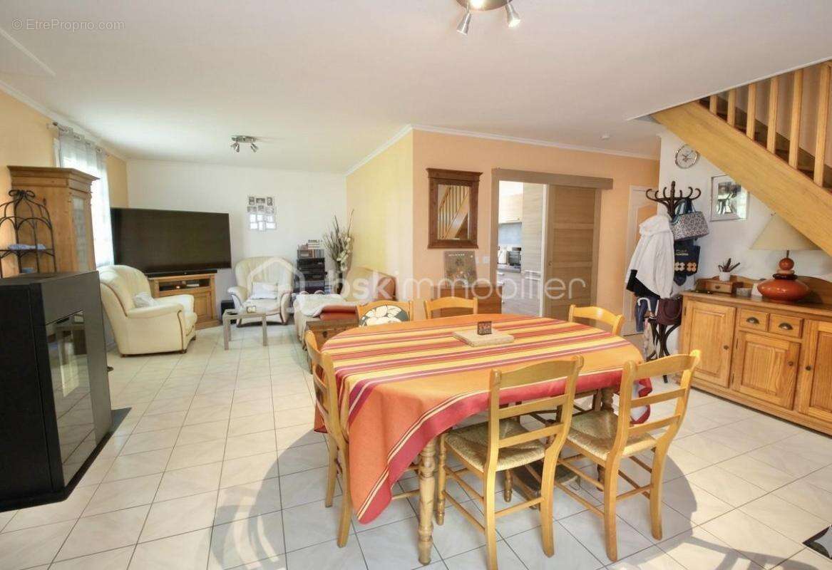 Maison à SAINT-GERMAIN-DES-PRES