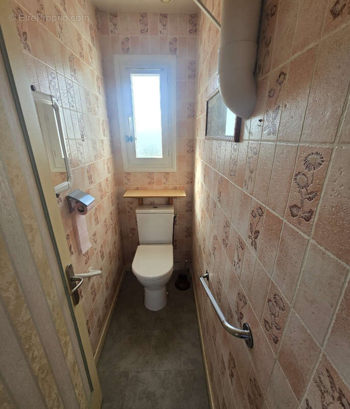 Pavillon très bon état sur sous sol indépendant, 2ch, 565m2 de terrain - photo 11