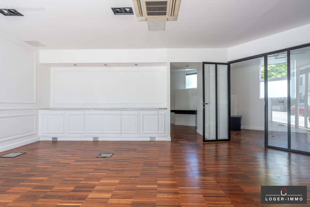 Commerce à LE PERREUX-SUR-MARNE