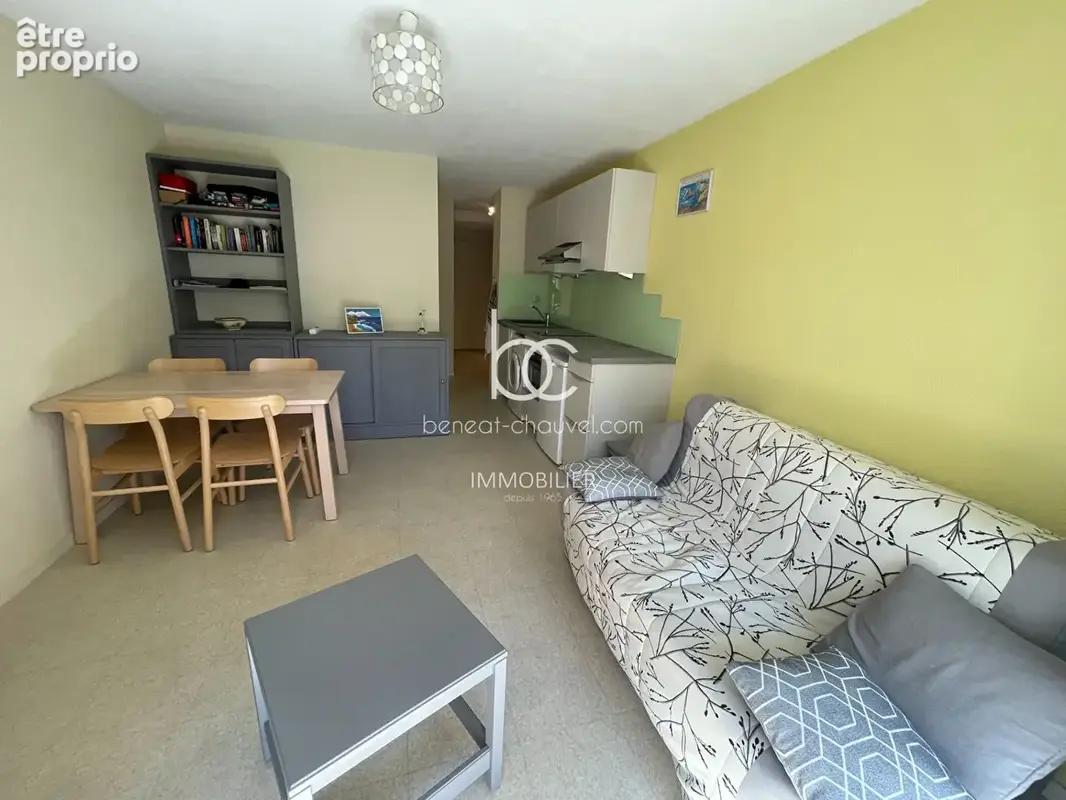 SARZEAU - Appartement 2 pièces proche plage et port, avec grand balcon et parking ! - photo 3