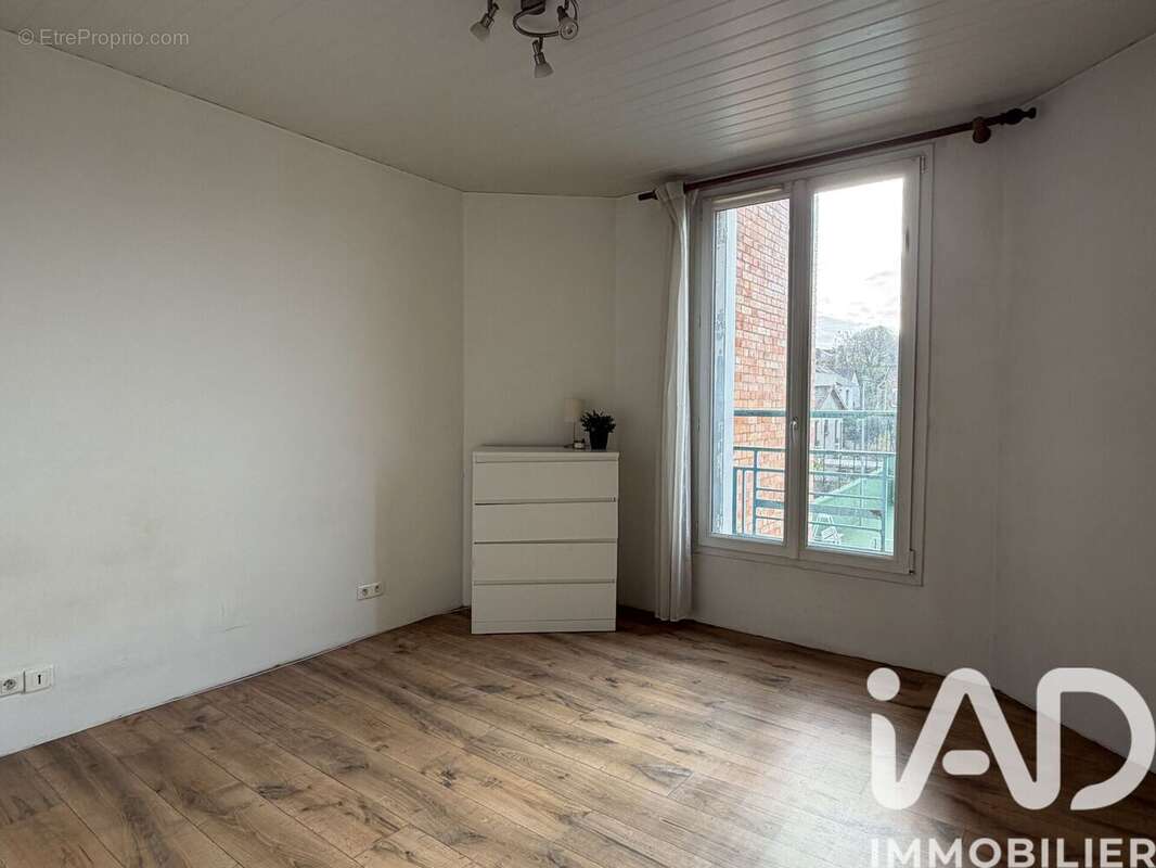 Photo 2 - Appartement à VILLEMOMBLE