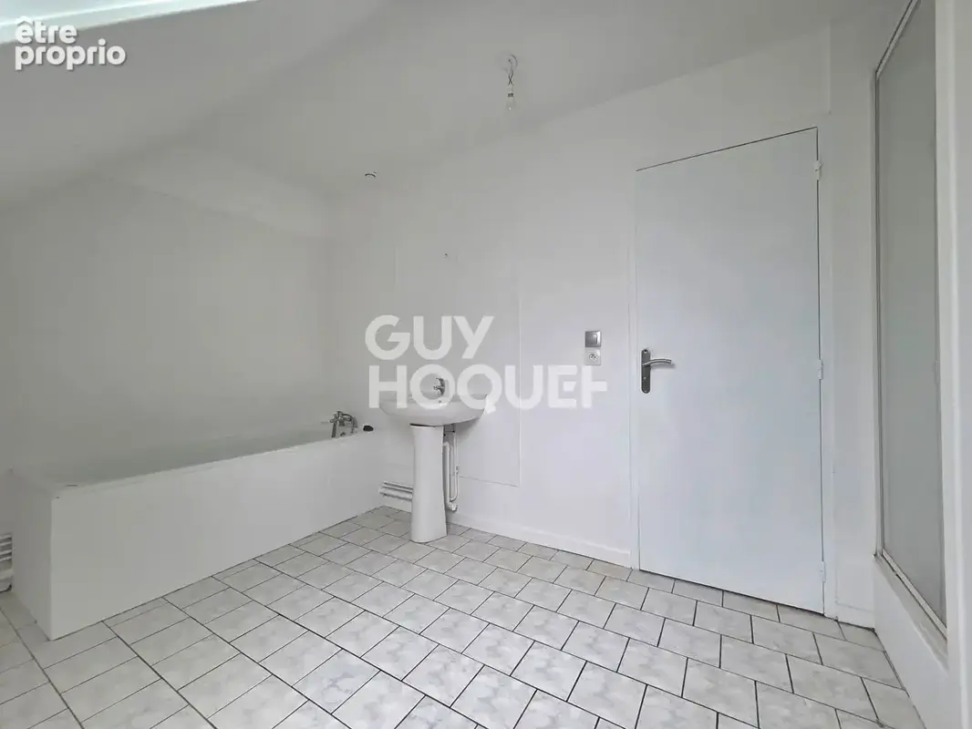 Maison à vendre à Caudebec-lès-Elbeuf - 4 chambres - photo 12