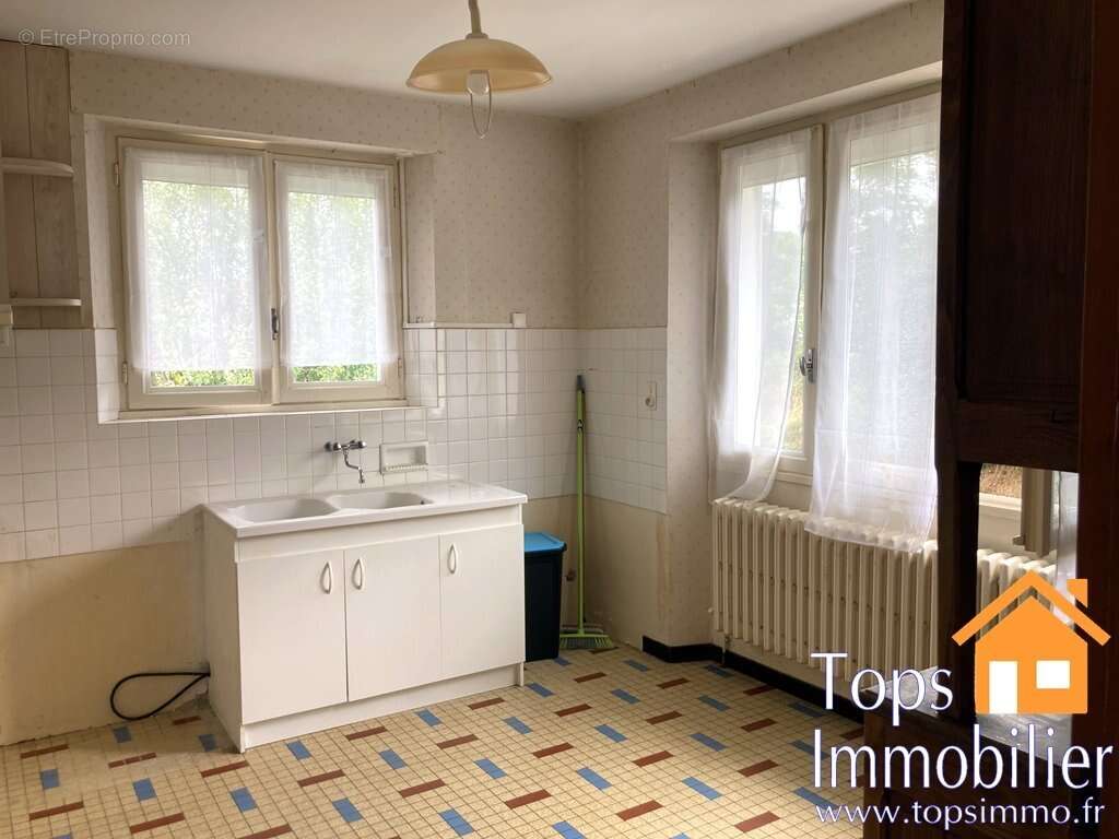 Maison à VILLEFRANCHE-DE-ROUERGUE