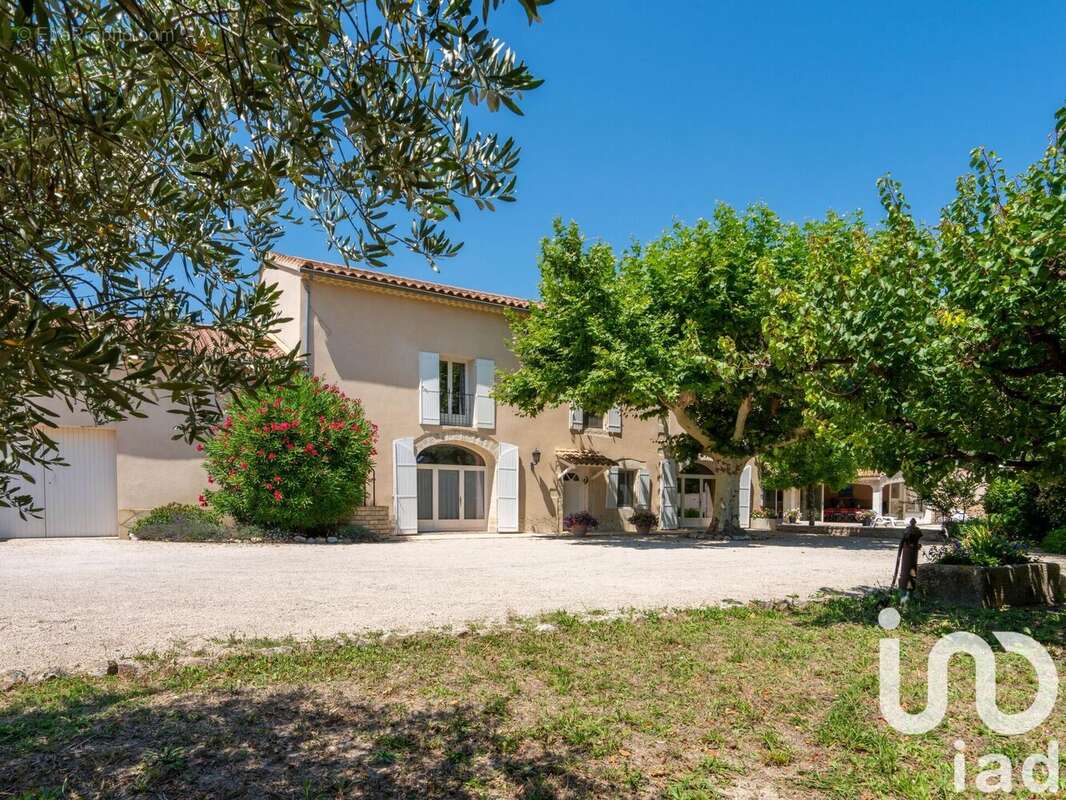 Photo 5 - Maison à SAINT-SATURNIN-LES-AVIGNON