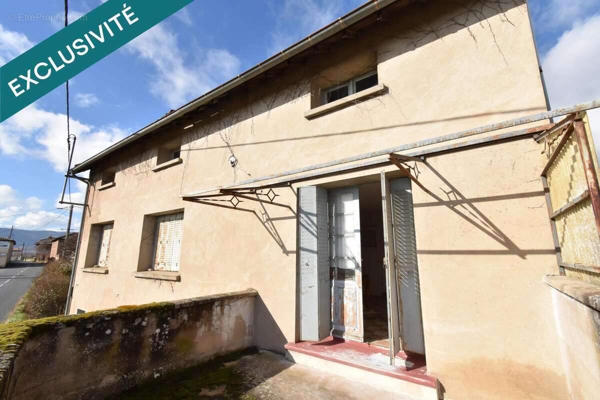 Maison 67 m² à Saint-Amour-Bellevue  - photo 2