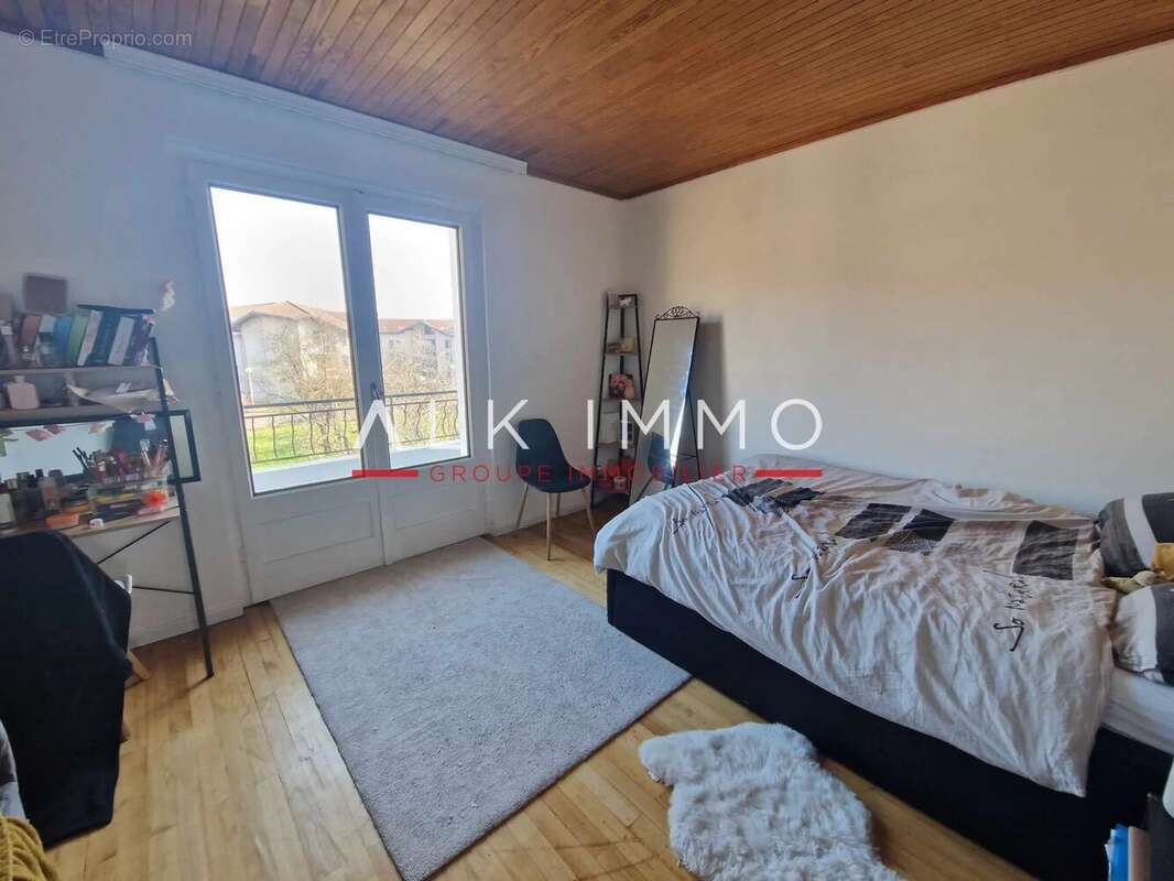 Maison à VETRAZ-MONTHOUX