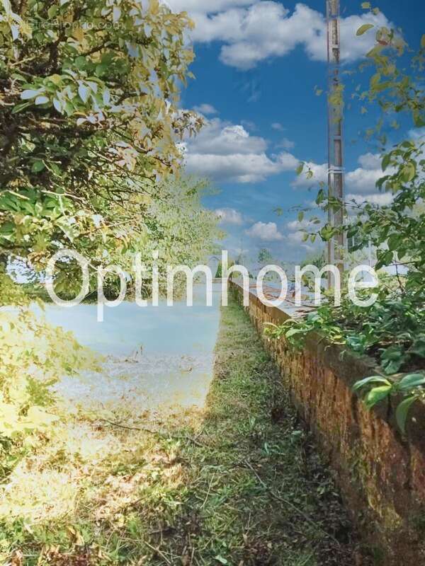 Terrain à SAINT-LAURENT