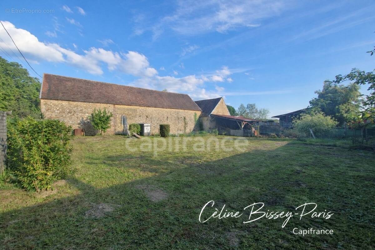 Maison à VILLECHETIVE