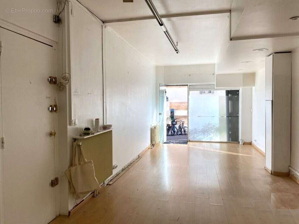 Commerce à PARIS-18E