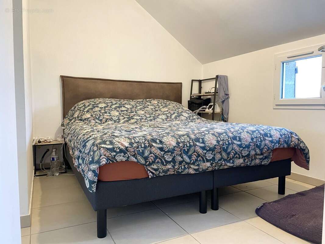 Chambre 3 - Maison à DEHAULT