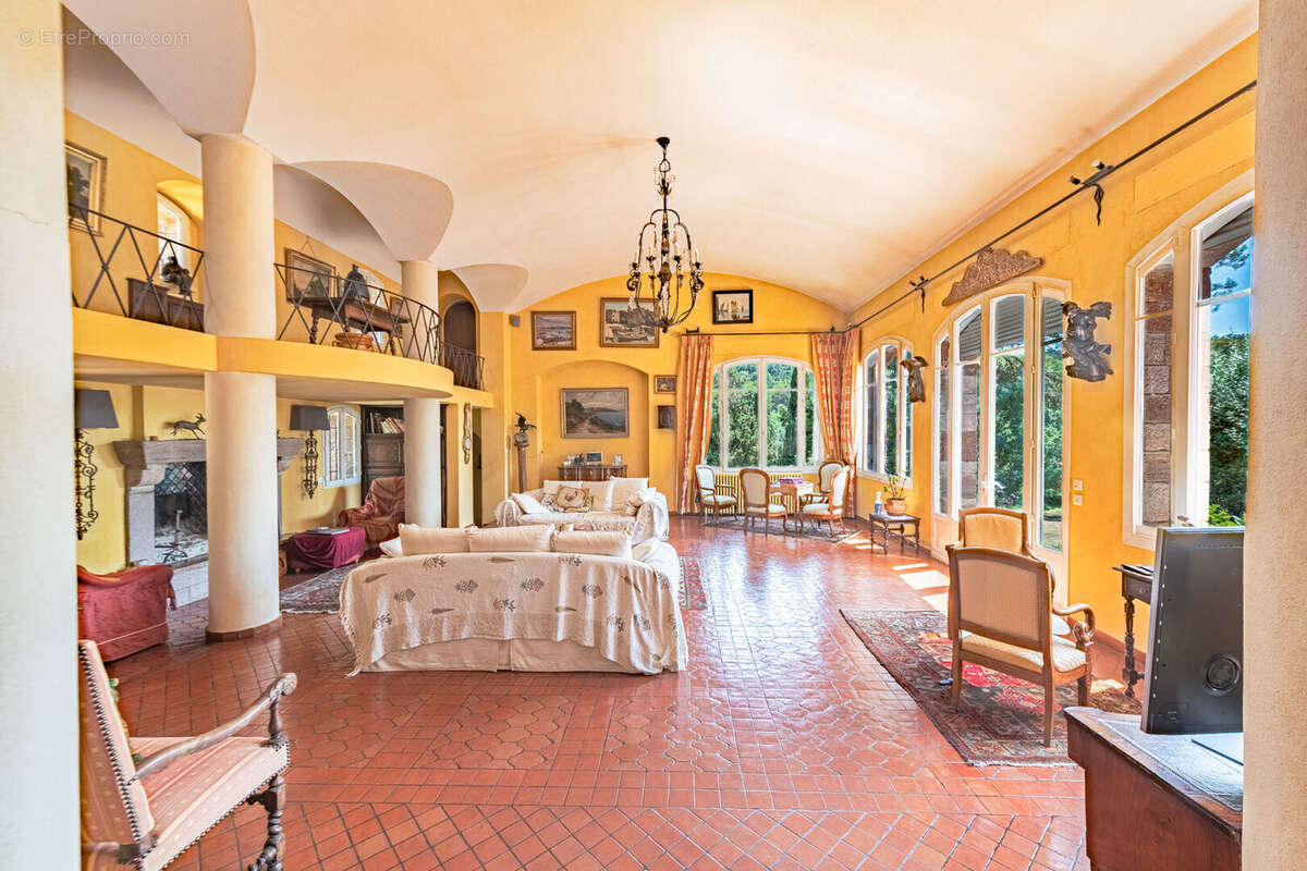 Maison à SAINT-RAPHAEL