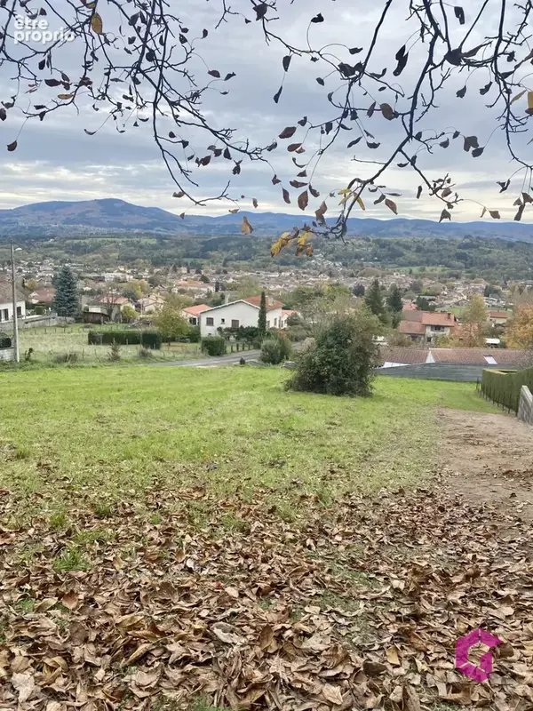 Terrain à COURPIERE