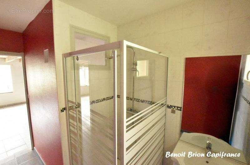 Maison à SAINT-MARTIN-DE-LANDELLES