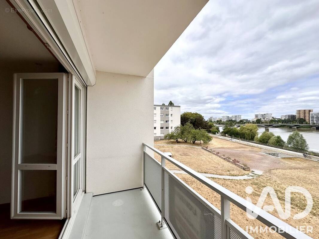 Appartement 5 pièces 79 m² · à Saint-Sebastien-sur-Loire · 79 m² · 252 000 €