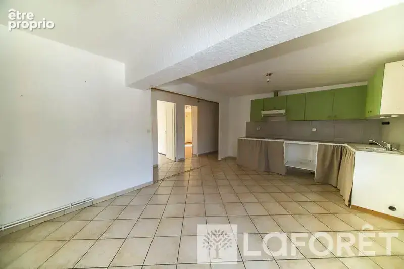 ** appartement type 3 - embrun - 3 pièces - photo 2