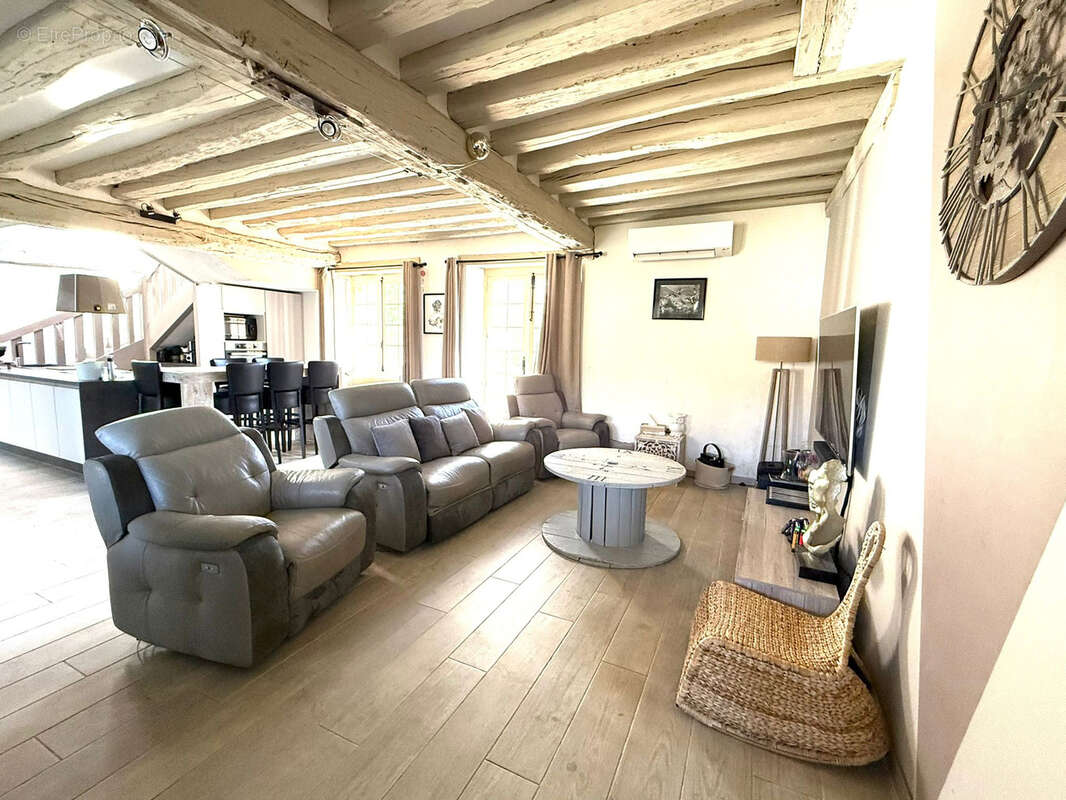 Maison à MOISENAY