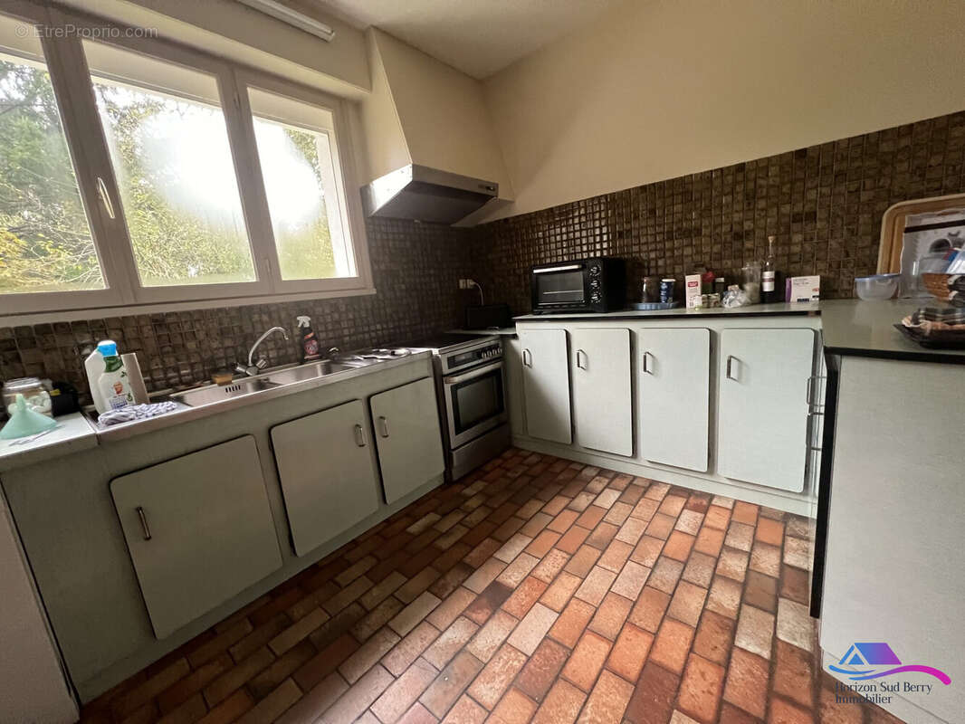 cuisine - Maison à CULAN