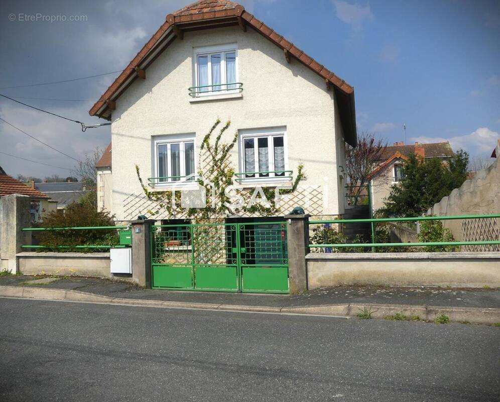 Photo 1 - Maison à SAINT-AMAND-MONTROND