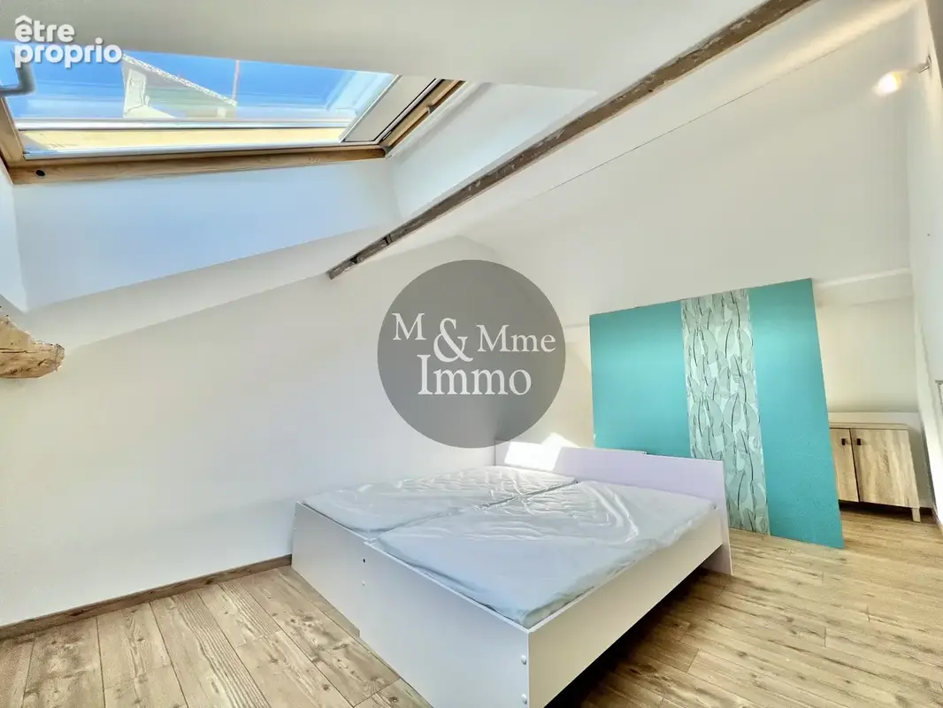 Appartement type 3 rénové au cœur du village - photo 7