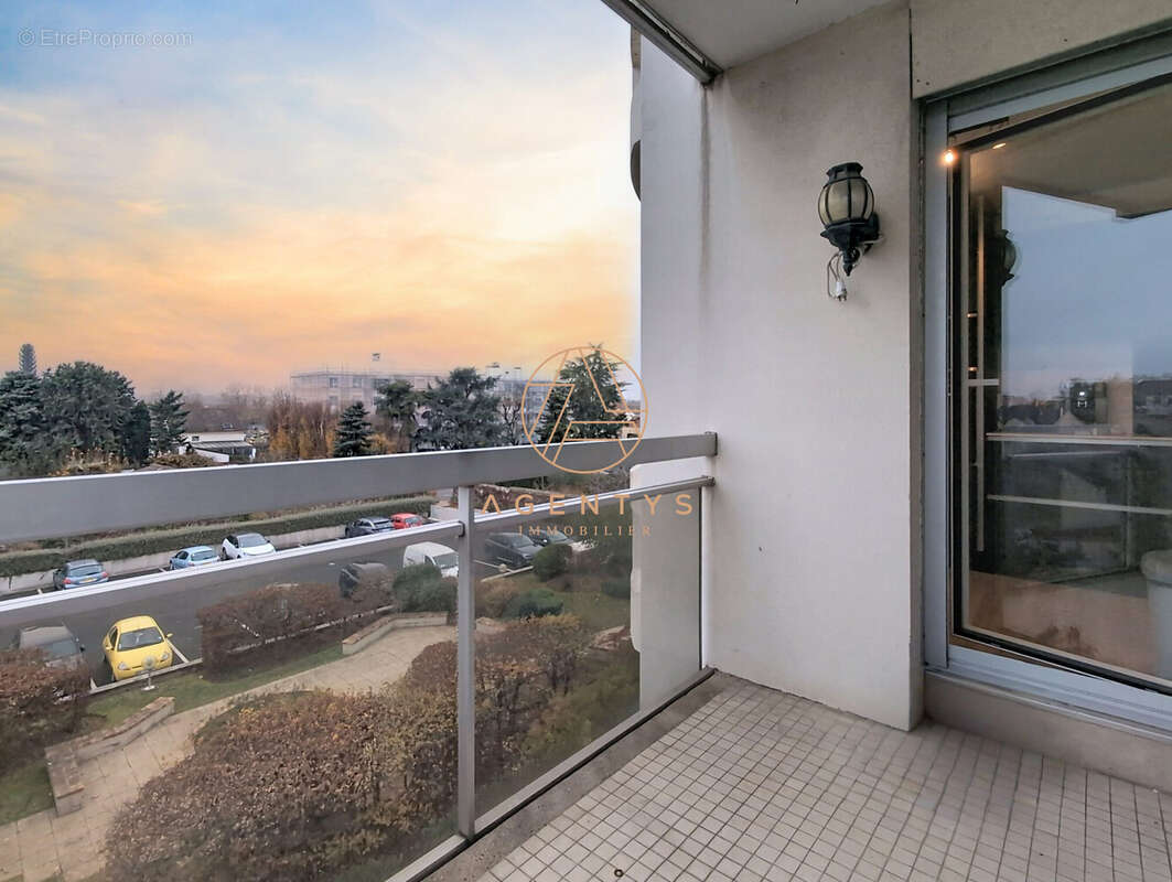 Appartement à SAINT-MAUR-DES-FOSSES