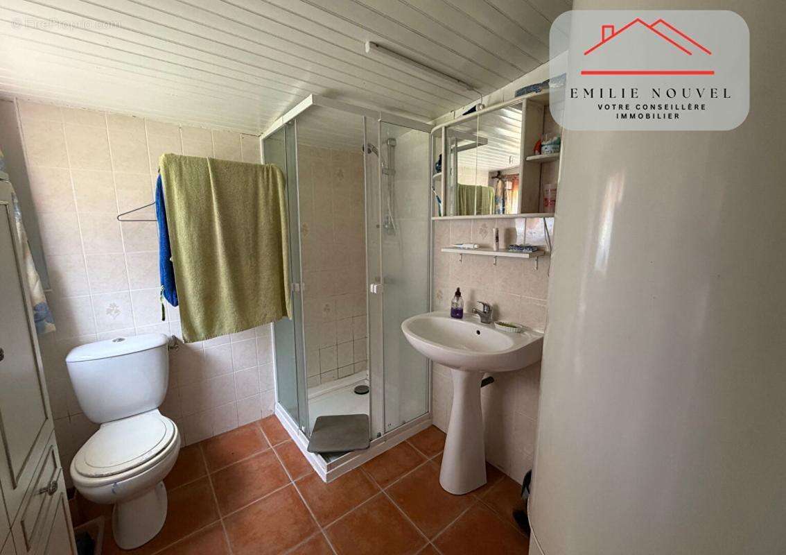 PLEUBIAN , Pied-à-terre littoral à 130 m de la plage, terrain 754 m² - photo 8