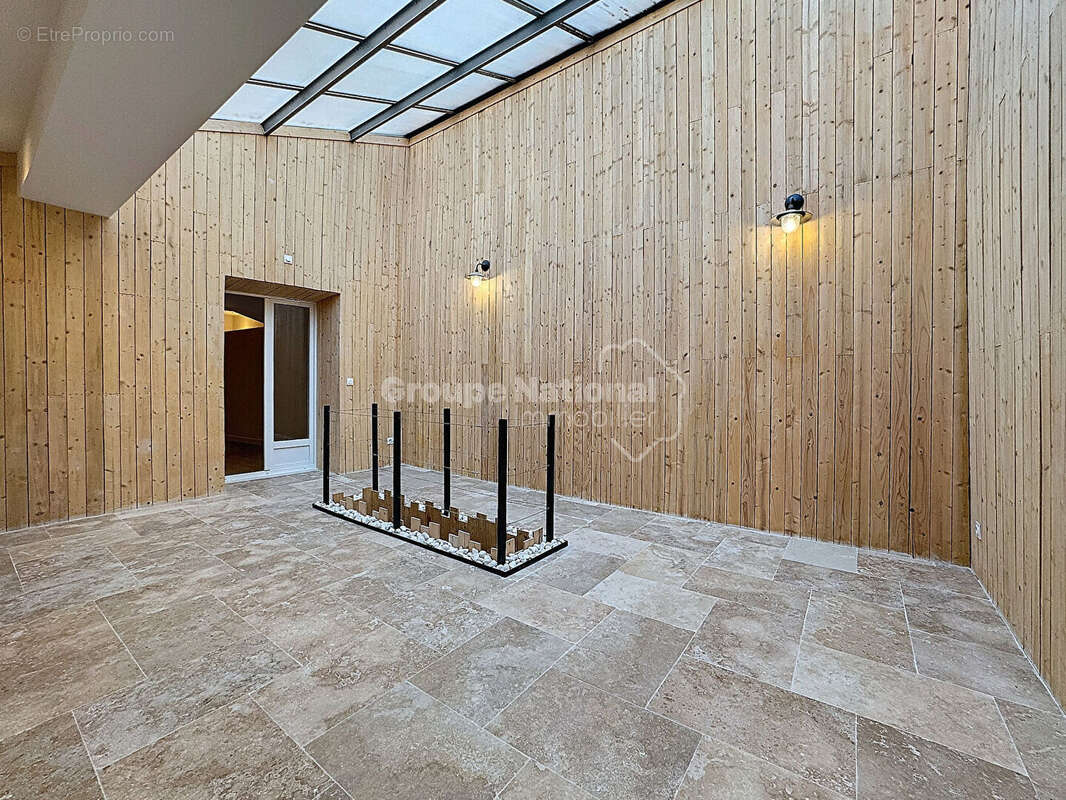 Appartement L Isle Sur La Sorgue 4 pièce(s) 105 m2 - photo 3