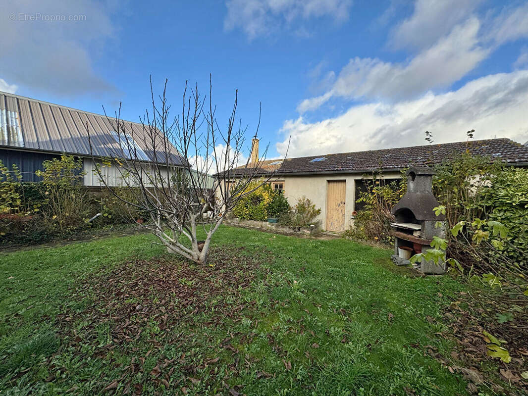 Maison à BRICQUEBEC