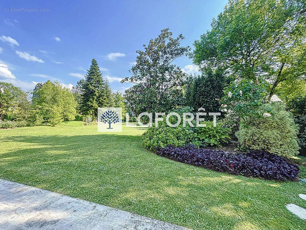 Maison à NOISY-LE-ROI