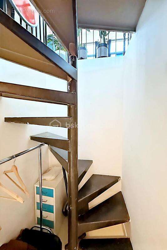 Appartement à PARIS-19E