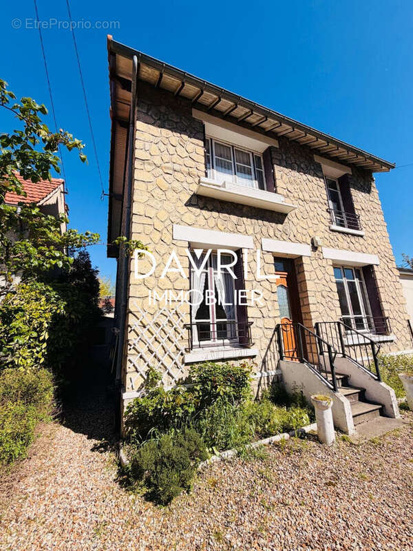 Maison à CONFLANS-SAINTE-HONORINE