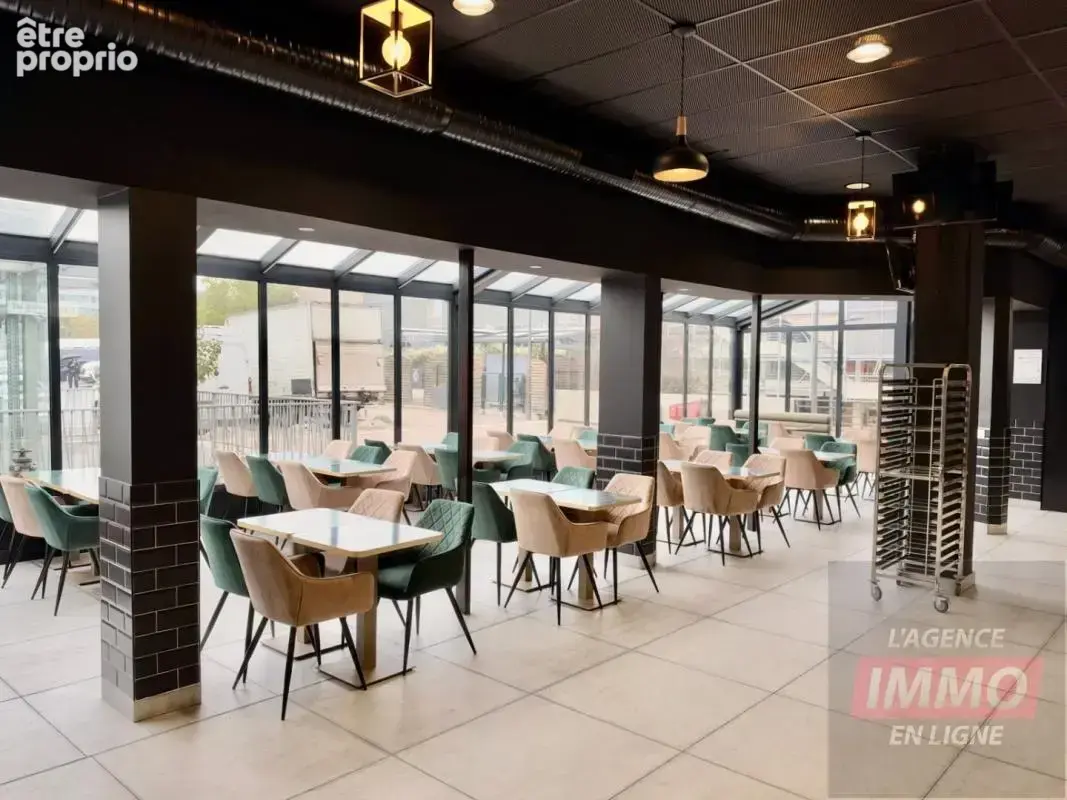 Commerce 194 m² à vendre à Cergy (95000) - photo 9