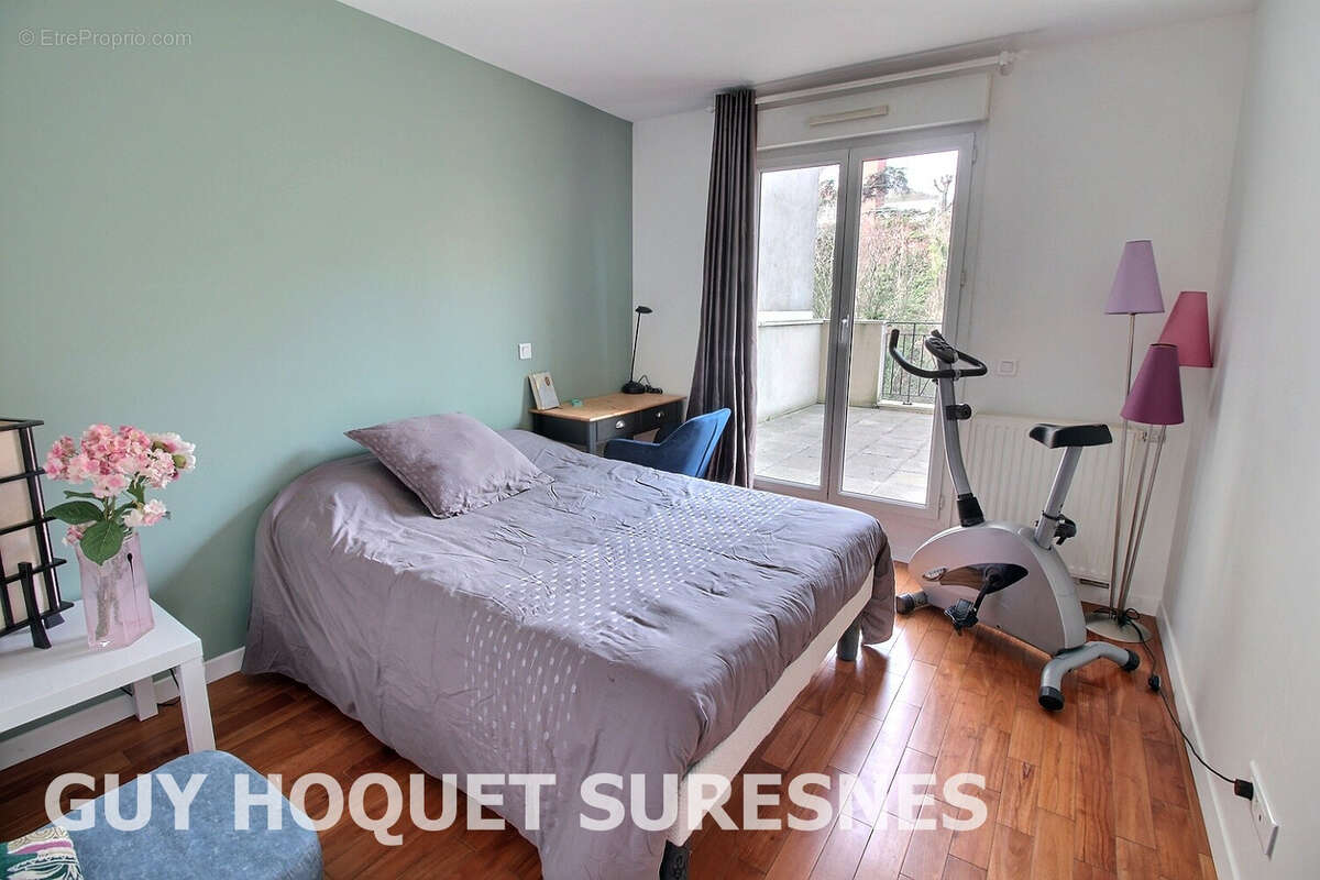 Appartement à SURESNES