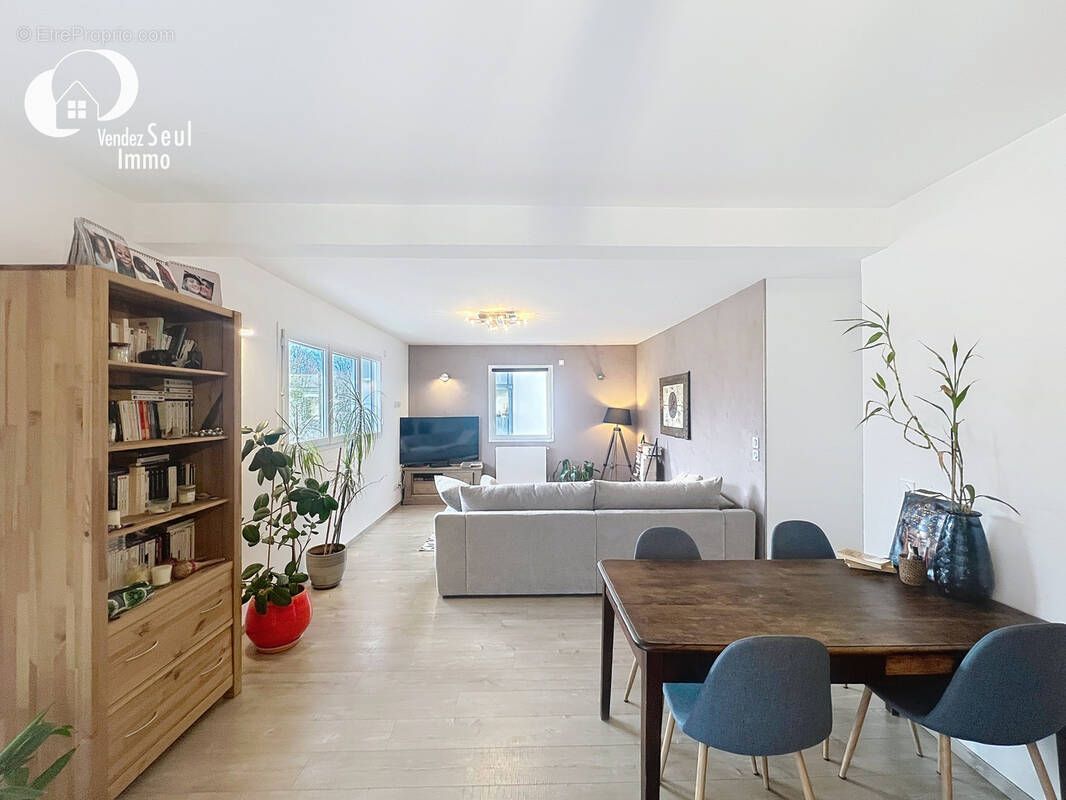 Appartement à SEYNOD